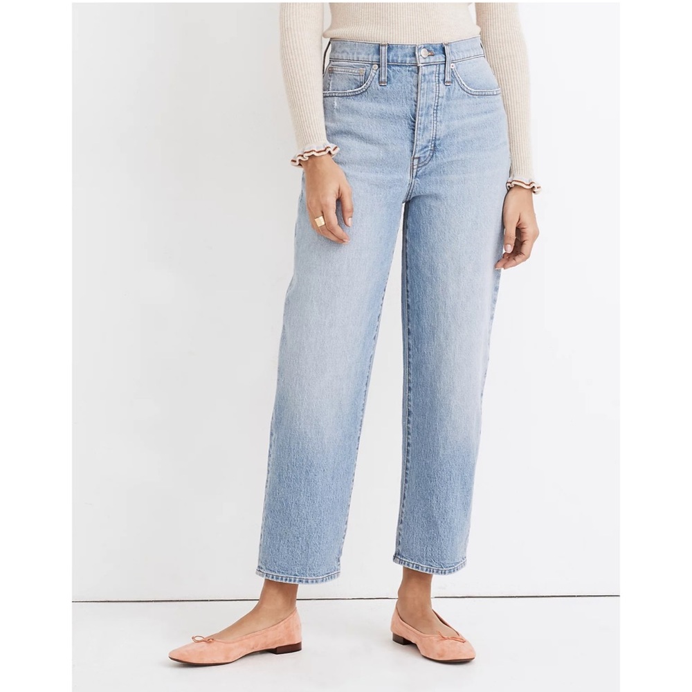 Madewell • Balloon Button Fly Jeans in Hewes Wash Denim Jeans